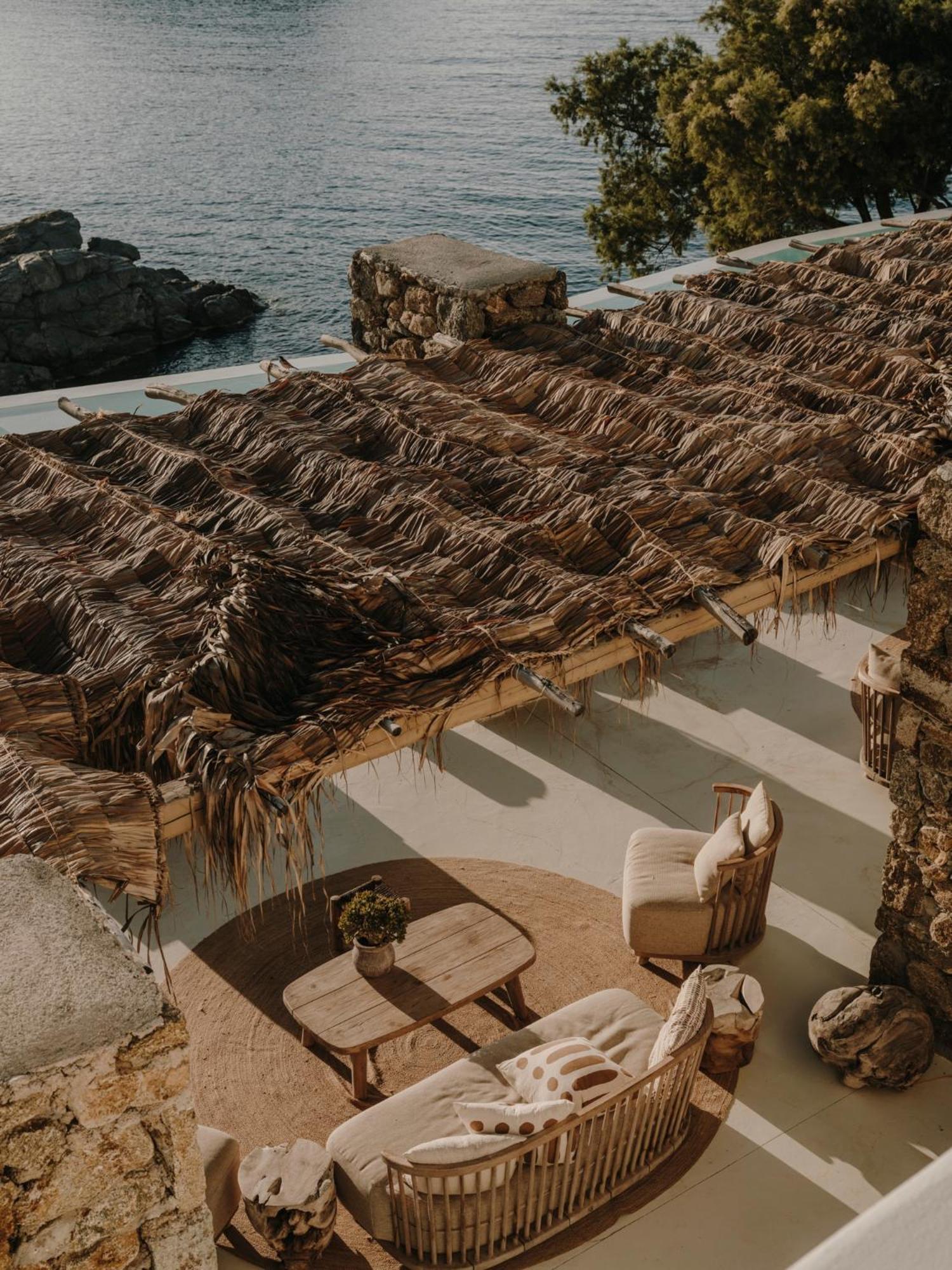 The Wild By Interni Hotel Kalafatis Bagian luar foto