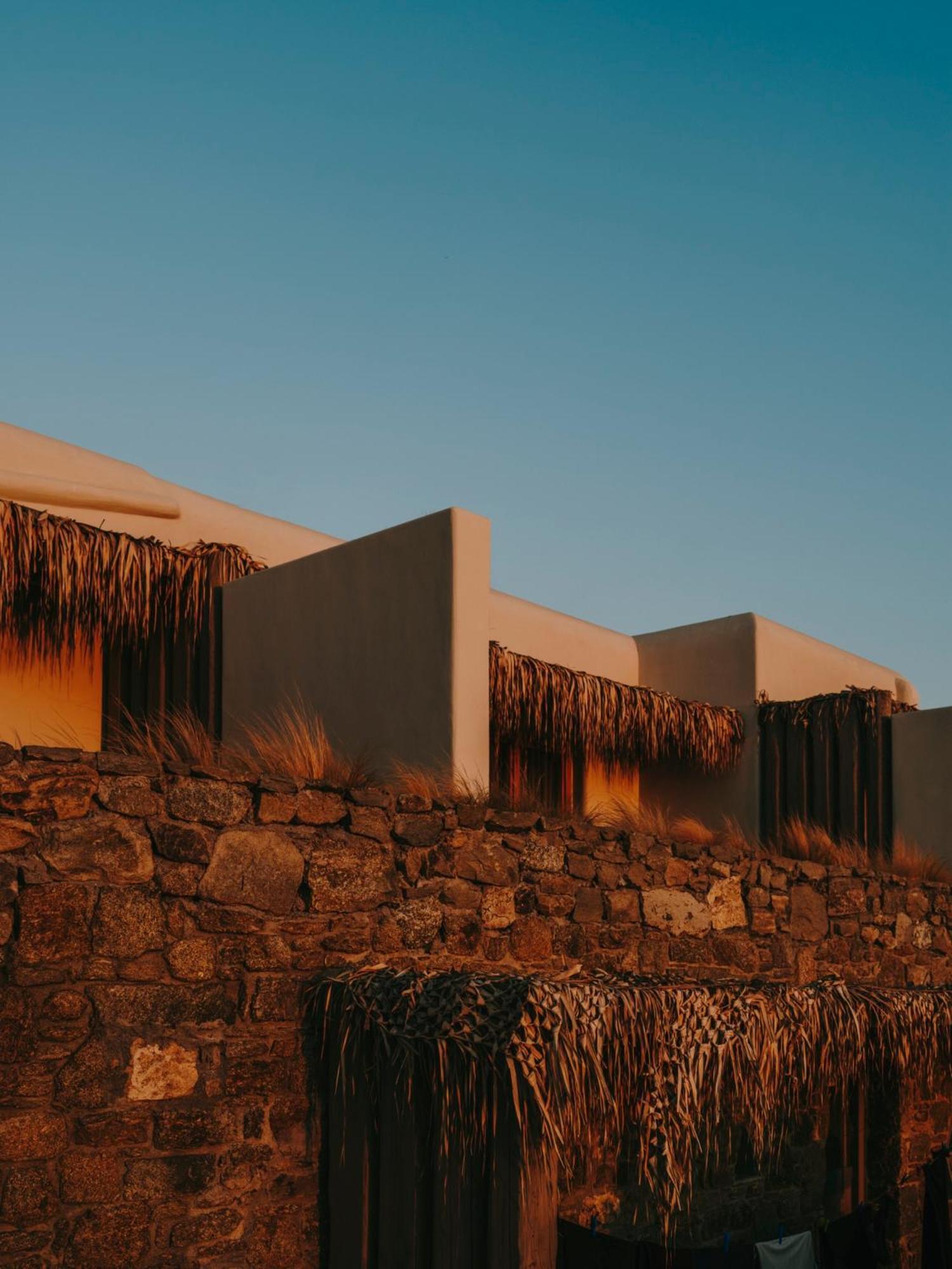 The Wild By Interni Hotel Kalafatis Bagian luar foto